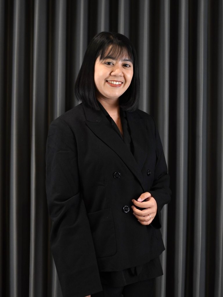 Lydia Sagita Septiana, S.Pd. (Mathematics)