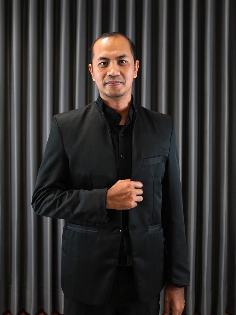 Septian Yulianto, S.Pd., B.Sc., M.M. (CURRICULUM COORDINATOR_MATH METHOD)