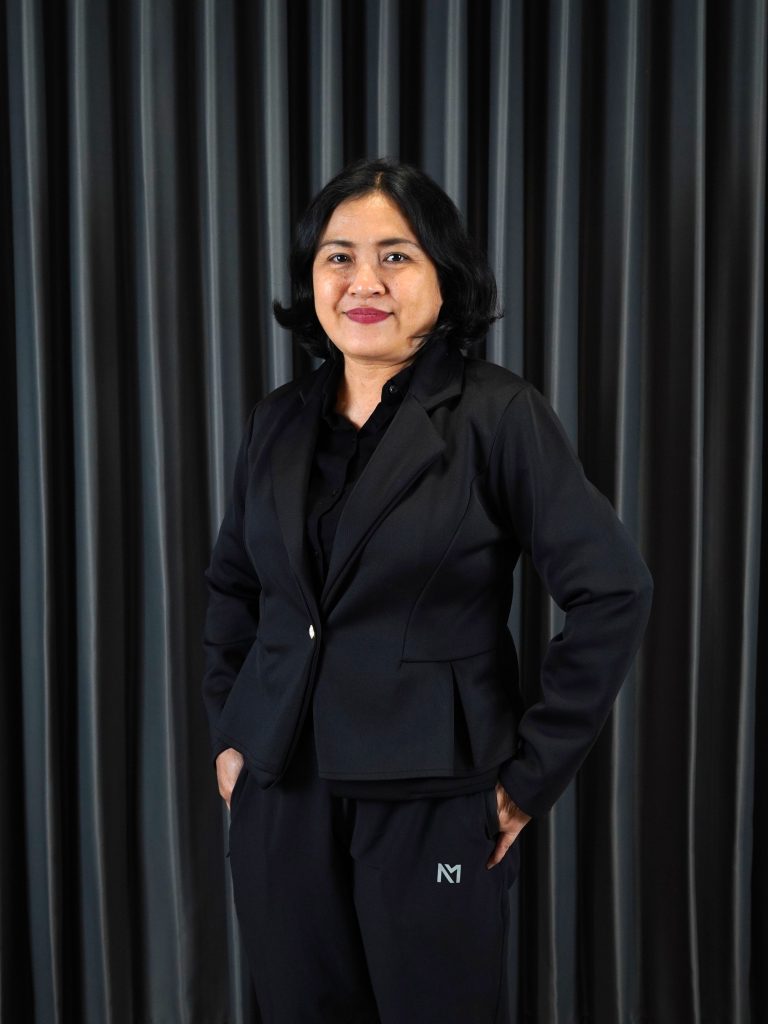 drg. Yasinta Dewi Sally